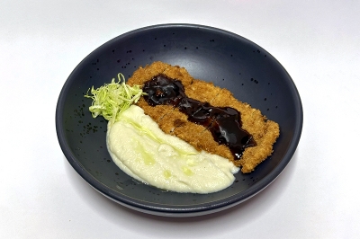 Свинина тонкацу с пюре из цветной капусты